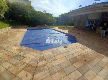 Photo 1 · Casa mista disponível para locação no bairro Tabajaras em Uberlândia-MG