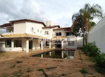 NULL · Casa disponível para locação no bairro Umuarama em Uberlândia-MG