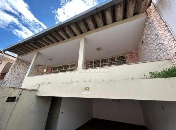Comercial · 250m² · Casa comercial disponível para locação no bairro Brasil em Uberlândia-MG