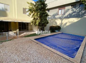 Casa · 310m² · 4 Quartos · 3 Vagas · Casa no Condomínio Jardins Barcelona disponível para locação em Uberlândia-MG