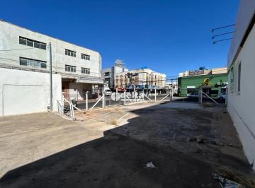 Comercial · 704m² · Loja disponível para locação no bairro Centro em Uberlândia-MG