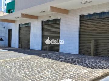 Comercial · 246m² · 3 Vagas · Loja disponível para locação no bairro Santa Mônica em Uberlândia-MG