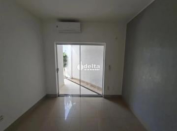 Casa · 200m² · 3 Quartos · 2 Vagas · Casa residencial com 3 quartos disponível para locação no bairro Tibery em Uberlândia-MG
