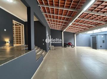 Casa · 300m² · 4 Quartos · 5 Vagas · Casa residencial com 4 quartos sendo 2 suítes disponível para locação e venda no bairro Vigilato Per