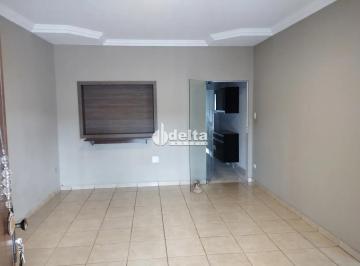 Casa · 65m² · 2 Quartos · Casa Comercial disponível para locação no bairro Centro em Uberlândia-MG