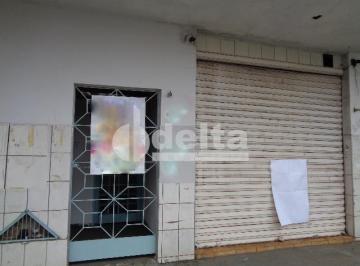 Comercial · 120m² · Loja disponível para locação no bairro Brasil em Uberlândia-MG.