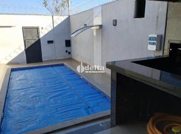 Casa · 260m² · 3 Quartos · 6 Vagas · Casa com 3 quartos sendo 1 suíte disponível para locação no bairro Loteamento Portal do Vale II em U
