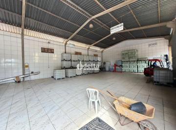Comercial · 415m² · Galpão disponível para locação no bairro Chácaras Tubalina e Quartel em Uberlândia-MG