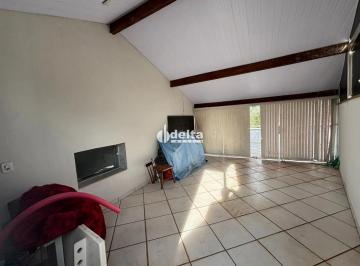 Photo 1 · Casa residencial com 4 quartos disponível para locação e venda no bairro Fundinh