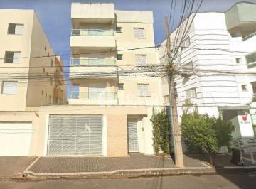 Apartamento · 95m² · 3 Quartos · 2 Vagas · Apartamento disponível para locação no bairro Santa Mônica em Uberlândia-MG