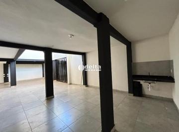 Casa · 180m² · 4 Quartos · 10 Vagas · Casa residencial com 4 quartos sendo 2 suítes disponível para locação no bairro Saraiva em Uberlândi