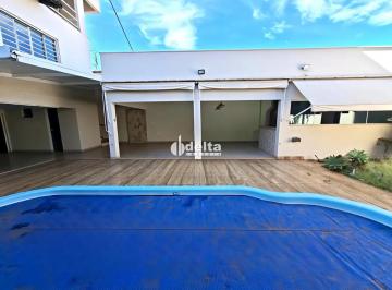 Casa · 467m² · 4 Quartos · 4 Vagas · Casa Residencial disponível para locação no bairro Tabajaras em Uberlândia - MG