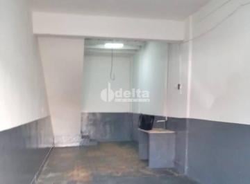 Comercial · 48m² · Loja disponível para locação no bairro Brasil em Uberlândia-MG