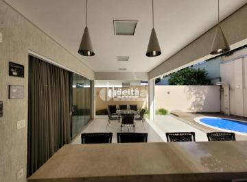 Casa · 300m² · 3 Quartos · 4 Vagas · Linda casa no condomínio Jardins Barcelona para locação