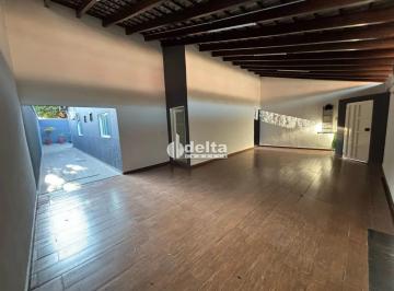 Photo 1 · Casa residencial mobiliada com 3 quartos sendo 1 suíte disponível para locação n