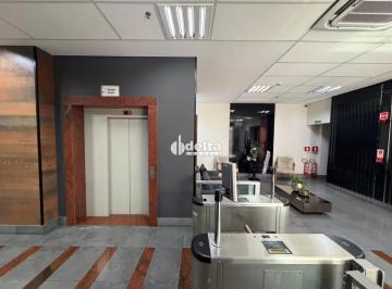 Comercial · 35m² · 1 Vaga · Sala comercial disponível para locação no bairro Brasil em Uberlândia-MG