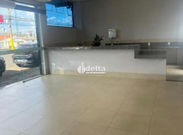 Comercial · 40m² · 1 Vaga · Sala disponível para locação no bairro Santa Mônica em Uberlândia-MG
