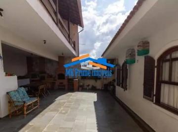 Casa · 220m² · 3 Quartos · 6 Vagas · Casa Térrea com 220m² com 3 Dormitórios sendo 1 Suíte na City Bussocaba.