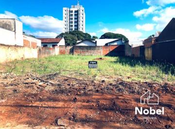 Foto 01 · Terreno à venda na região central de Cianorte-PR com 585,70m² de área. Encontre seu espaço ideal ago
