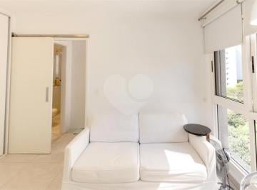 Apartamento · 30m² · 1 Quarto · 1 Vaga · Apartamento com 1 quartos à venda em Moema - SP