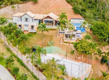 Casa · 600m² · 6 Quartos · 4 Vagas · Casa com 6 quartos em Pedro do Rio, Petrópolis