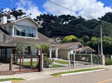 Casa · 250m² · 3 Quartos · 6 Vagas · VENDE-SE CASA COM 03 DORMITÓRIOS NA CIDADE DE SÃO FRANCISCO DE PAULA, EM FRENTE AO LAGO SÃO BERNARDO