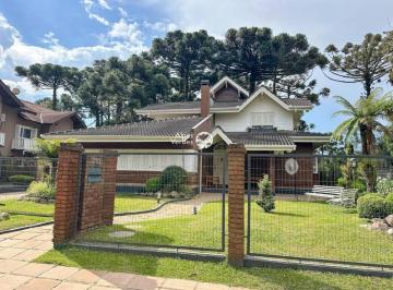 Casa · 4 Quartos · 2 Vagas · Vende-se casa em Gramado, Planalto, com 4 quartos,