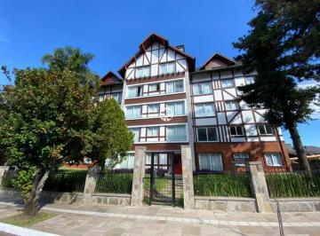 Apartamento · 2 Quartos · 1 Vaga · Vende-se Apartamento em Gramado, Floresta, com 2 quartos