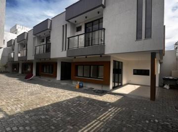 Casa em Ipitanga com 4/4 - condomínio fechado. · Casa em Ipitanga com 4/4 - condomínio fechado.