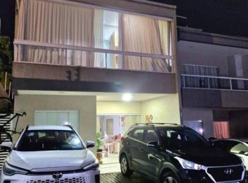 Casa Solta Espetacular à Venda em Condomínio Fechado – Pitangueiras, Lauro de Freitas  4 Suítes | Piscina Privativa | Energia Solar | R$ 890.000,00 · Casa Solta Espetacular à Venda em Condomínio Fechado – Pitangueiras, Lauro de Freitas  4 Suítes | Pi