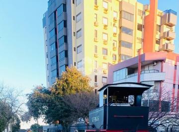 701791_i99o369948JP_7017916866e9b94d4d0.jpg · Amplo Apartamento à Venda - 4 Dormitórios, 183m² - Rua Professor Teixeira