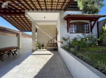 Casa · 257m² · 3 Quartos · 4 Vagas · Sobrado à Venda no Bairro Mombaça – Pindamonhangaba/SP