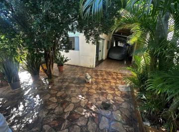 Casa · 160m² · 3 Quartos · 2 Vagas · Casa 3 quartosQts sendo 1 suíteSuíte, com 2 vagas vaga de garagem, disponível para à venda no St. Ma