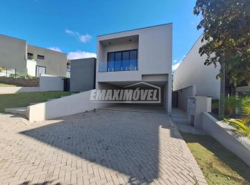 Casa · 340m² · 3 Quartos · 2 Vagas · Casa com 3 suítes, 2 Vagas e piscina no Campolim