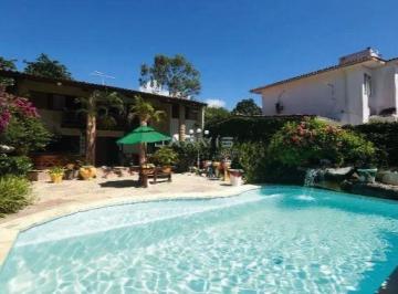 Casa · 580m² · 4 Quartos · 6 Vagas · Casa com 4 quartos e jardim em Guaxuma Valor- R$ 2.100.000,00