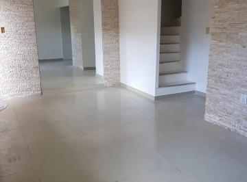 Casa · 170m² · 3 Quartos · 2 Vagas · Casa em Buraquinho