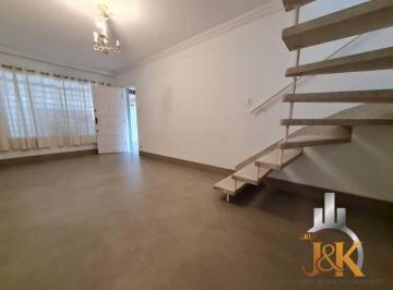 Casa · 110m² · 3 Quartos · 2 Vagas · Vende sobrado totalmente reformado com 03 dormitórios, 02 banheiros, ampla cozin