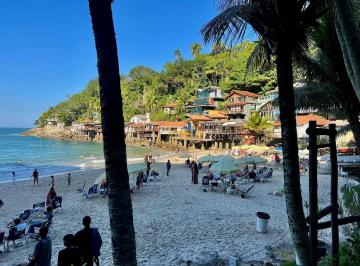 Casa · 220m² · 5 Quartos · Casa com 5 quartos, Morro Sorocotuba, Guarujá - R$ 930 mil, Cod: 6462