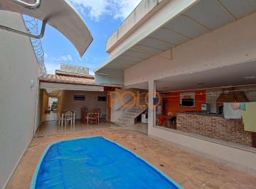 a50a64d6b073a7e4331431b89a89b00717c7b567 · Casa à venda no bairro Brasil em Uberlândia