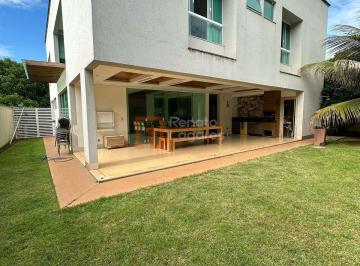 Casa · 480m² · 4 Quartos · 6 Vagas · Sobrado alto padrão com vista para mata no Condomínio do Lago