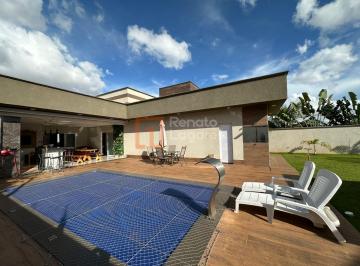 Casa · 324m² · 4 Quartos · 2 Vagas · Casa térrea com 4 suítes no Condomínio do Lago