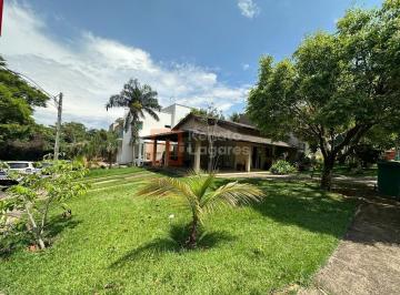 Casa · 182m² · 4 Quartos · 5 Vagas · Casa térrea de esquina com 4 quartos no Condomínio do Lago