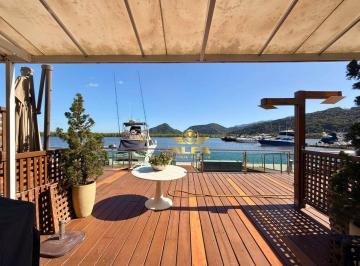 Casa · 250m² · 4 Quartos · 3 Vagas · Imoveis - no Balneario Praia do Perequê