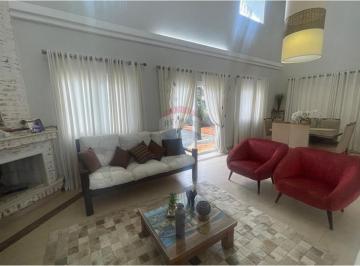 Casa · 468m² · 3 Quartos · 4 Vagas · Locação disponível no Condomínio Fazenda Imperial - Sorocaba