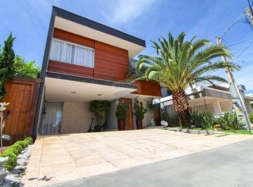 Casa · 320m² · 3 Quartos · 7 Vagas · Casa de Alto Padrão em Condomínio Fechado com Piscina e Espaço Gourmet, 3 Suítes, Votorantim-SP