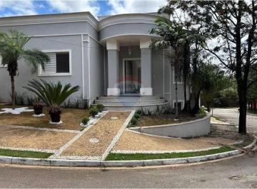 Casa · 233m² · 3 Quartos · 4 Vagas · Alugue Casa em Condomínio Fechado em Votorantim! Belvedere II