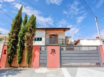 Casa · 340m² · 4 Quartos · Casa à Venda no Jardim Embaixador – 4 Quartos, Suíte, Piscina Privativa e 340 m² em Sorocaba