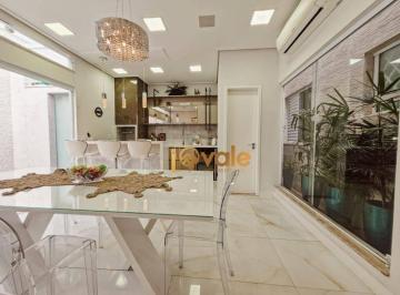 Casa · 70m² · 2 Quartos · 2 Vagas · Casa em Jardim Pereira do Amparo, Jacareí/SP de 70m² 2 quartos à venda por R$ 560.000,00