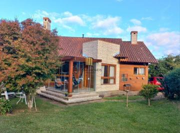 Casa · 150m² · 3 Quartos · 3 Vagas · Excelente casa, 03 dorm com suite, 150 m²