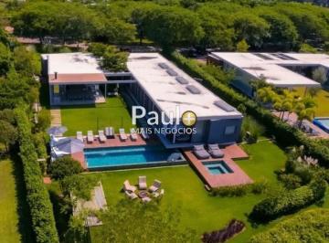 Casa · 600m² · 7 Quartos · 6 Vagas · Casa à venda em Porto Feliz, Fazenda Boa Vista, com 7 suítes, com 600 m², Fazenda Boa Vista